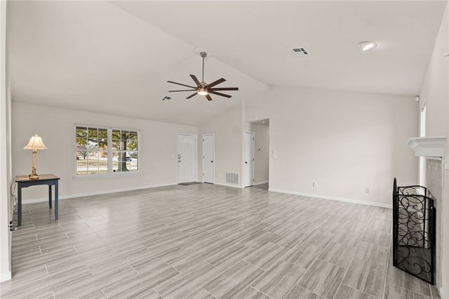 2407 S Washington Street, Siloam Springs, AR 72761