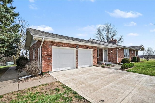 6409 Clinton County Line Road, Trimble, MO 64492