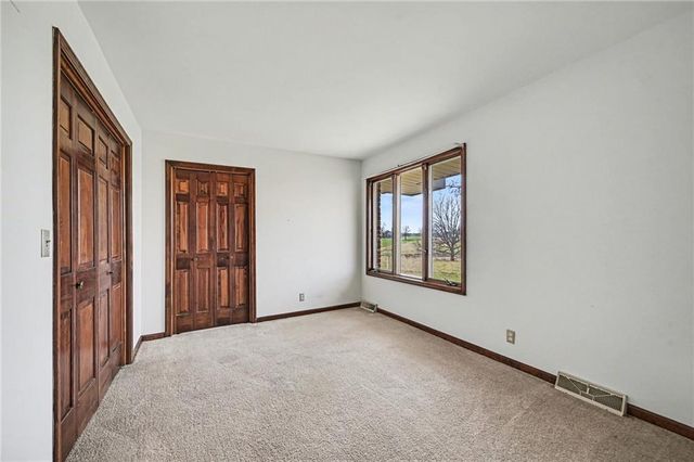 6409 Clinton County Line Road, Trimble, MO 64492