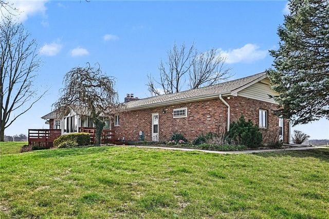 6409 Clinton County Line Road, Trimble, MO 64492