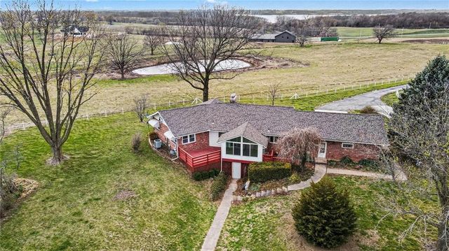 6409 Clinton County Line Road, Trimble, MO 64492