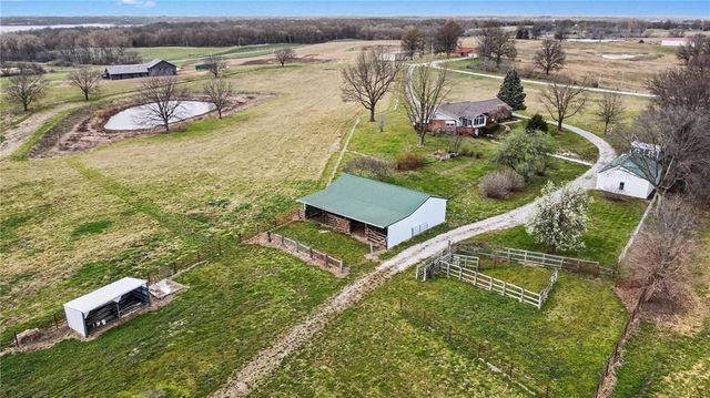 6409 Clinton County Line Road, Trimble, MO 64492