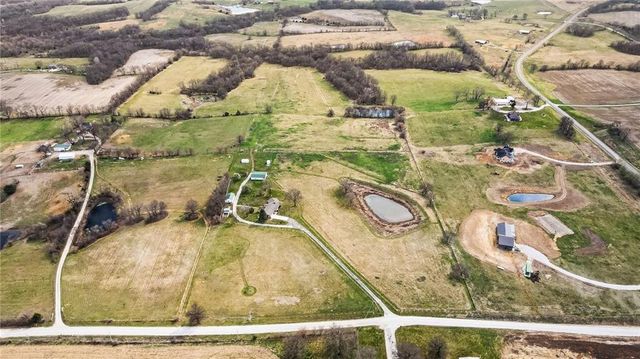 6409 Clinton County Line Road, Trimble, MO 64492