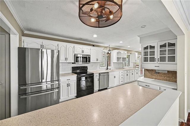6409 Clinton County Line Road, Trimble, MO 64492