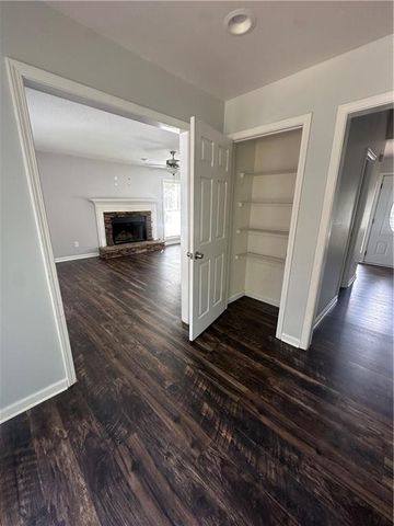 261 Kelley Lane, Dallas, GA 30132
