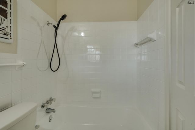 808 VOGEL STREET, Iowa Park, TX 76367