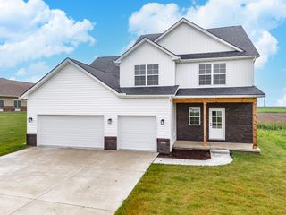 1313 Woodbine Road, Bloomington, IL 61704