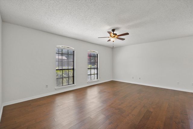3026 Kingswood Drive, Garland, TX 75040