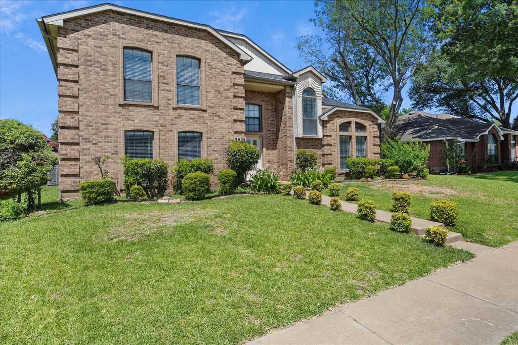 3026 Kingswood Drive, Garland, TX 75040