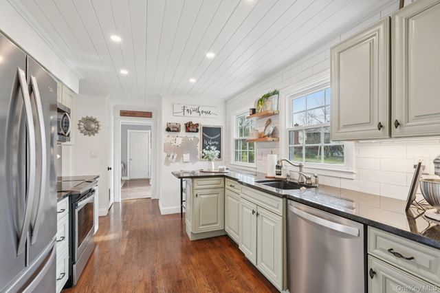 29 Lexington Avenue, Highland Mills, NY 10930