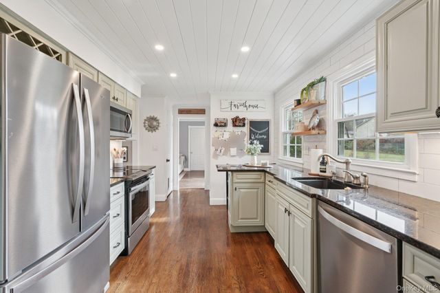 29 Lexington Avenue, Highland Mills, NY 10930