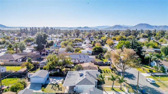 8573 Williams, Fontana, CA 92335