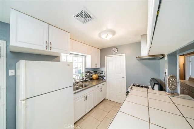 8573 Williams, Fontana, CA 92335