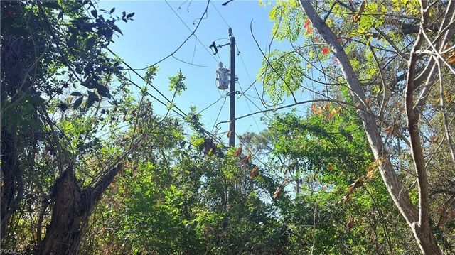 8395 EBSON DRIVE, North Fort Myers, FL 33917