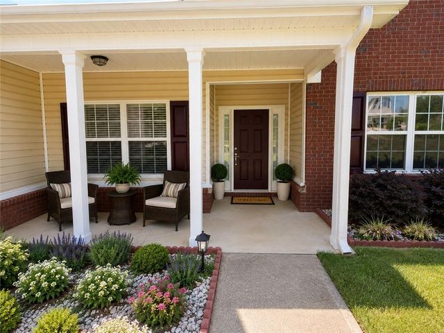 72 Wayne Meadows Court, Douglasville, GA 30134