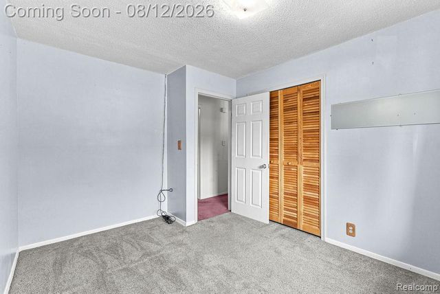 909 Lochhead Avenue, Flint, MI 48507