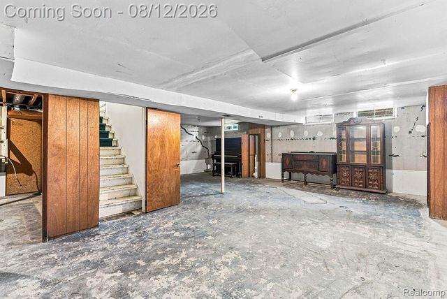 909 Lochhead Avenue, Flint, MI 48507