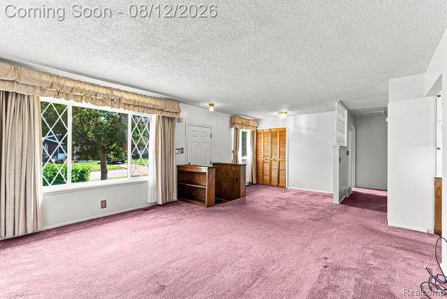909 Lochhead Avenue, Flint, MI 48507
