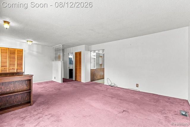 909 Lochhead Avenue, Flint, MI 48507