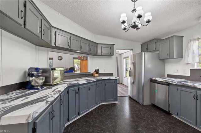 11867 Harcum RD, Gloucester, VA 23061