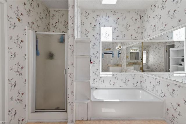 11867 Harcum RD, Gloucester, VA 23061