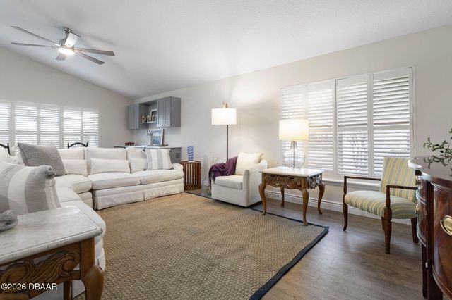 2 Gleneagles Place, Palm Coast, FL 32137