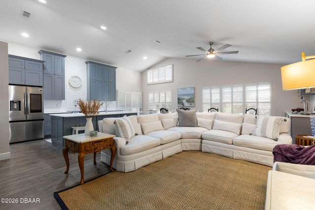 2 Gleneagles Place, Palm Coast, FL 32137