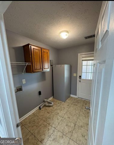 54 Lee Road 2108, Phenix City, AL 36870
