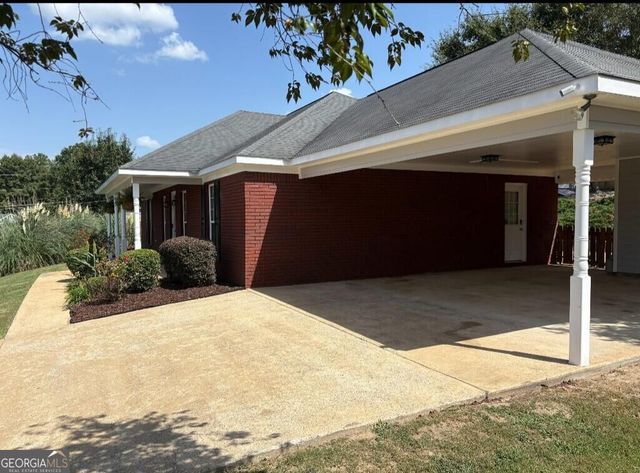 54 Lee Road 2108, Phenix City, AL 36870