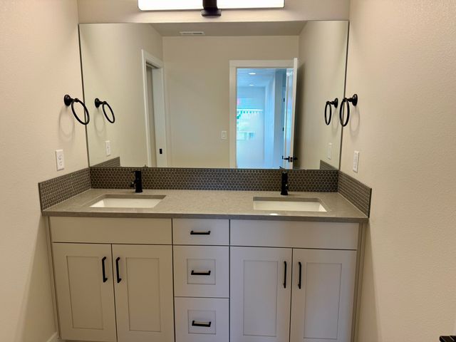 21424 SE Krakatoa Court Lot 100, Bend, OR 97702