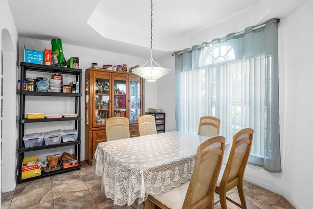 5563 NW 41st Avenue, Coconut Creek, FL 33073
