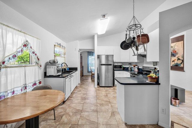 5563 NW 41st Avenue, Coconut Creek, FL 33073