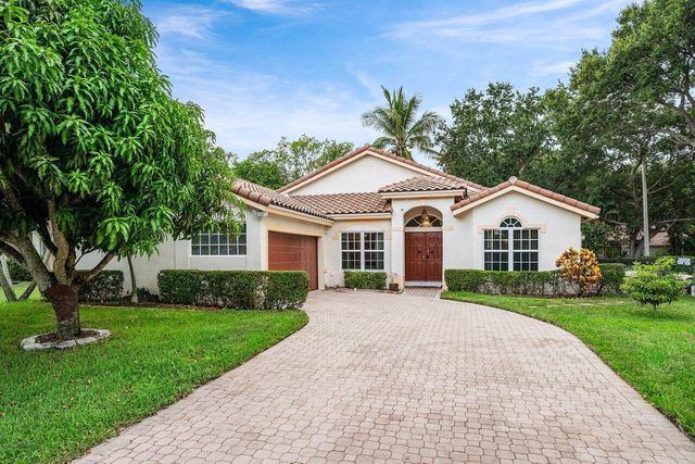 5563 NW 41st Avenue, Coconut Creek, FL 33073