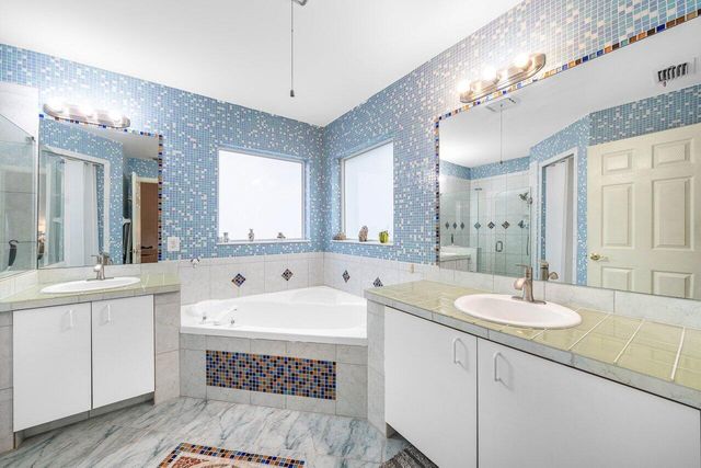 5563 NW 41st Avenue, Coconut Creek, FL 33073