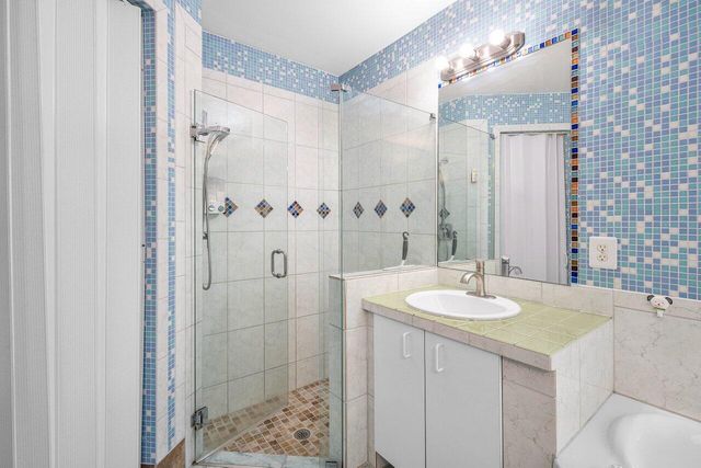 5563 NW 41st Avenue, Coconut Creek, FL 33073