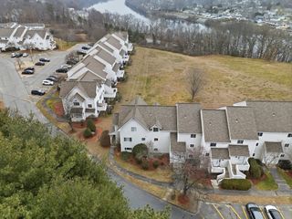 100 Merrimack Ave 124, Dracut, MA 01826