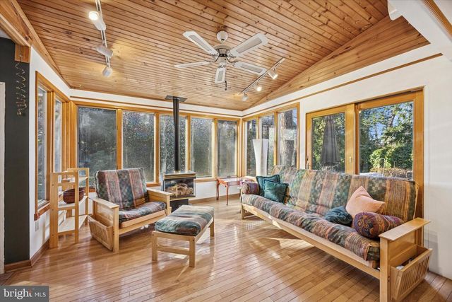 1450 PEPPER RD, Jenkintown, PA 19046