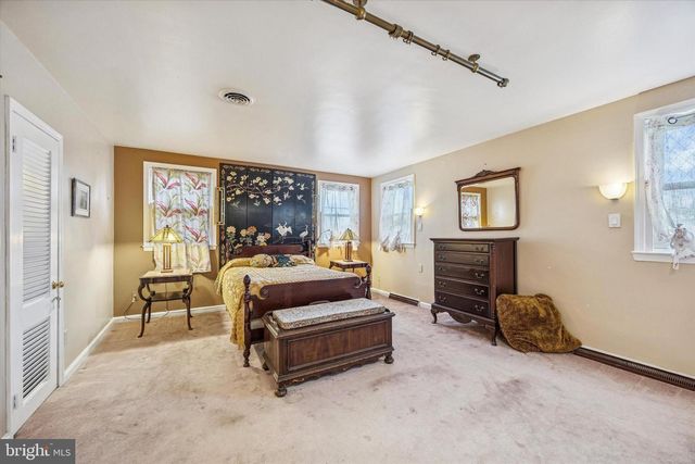 1450 PEPPER RD, Jenkintown, PA 19046