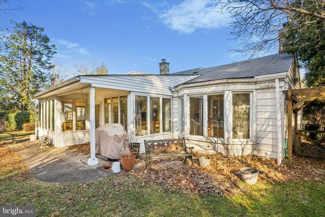 1450 PEPPER RD, Jenkintown, PA 19046