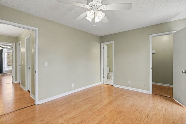 5510 Country Dr Apt 56, Nashville, TN 37211