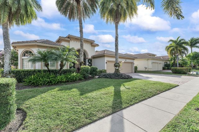 2903 Fontana Lane, Royal Palm Beach, FL 33411