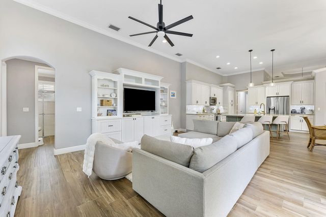 2903 Fontana Lane, Royal Palm Beach, FL 33411