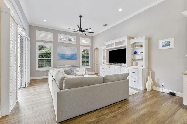 2903 Fontana Lane, Royal Palm Beach, FL 33411