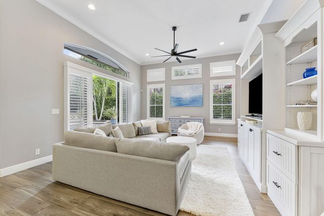 2903 Fontana Lane, Royal Palm Beach, FL 33411