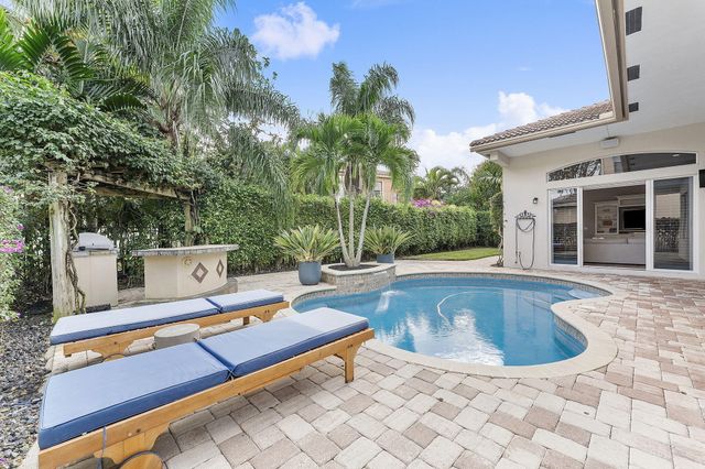 2903 Fontana Lane, Royal Palm Beach, FL 33411