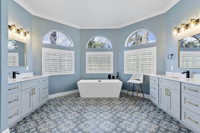 2903 Fontana Lane, Royal Palm Beach, FL 33411