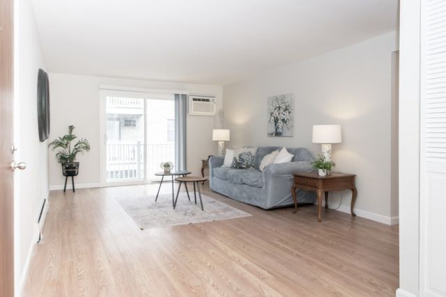 8 Kenmar Dr 64, Billerica, MA 01821