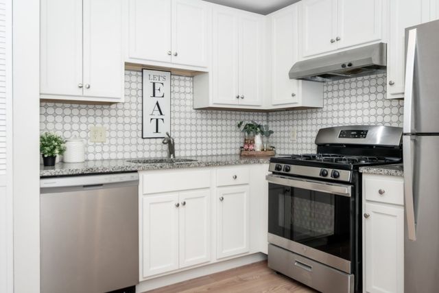8 Kenmar Dr 64, Billerica, MA 01821