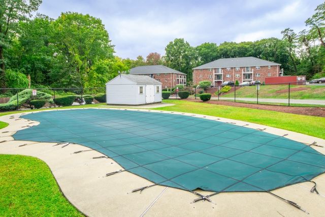 8 Kenmar Dr 64, Billerica, MA 01821