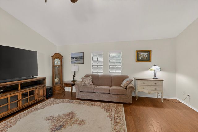 5801 Treese Circle, The Colony, TX 75056